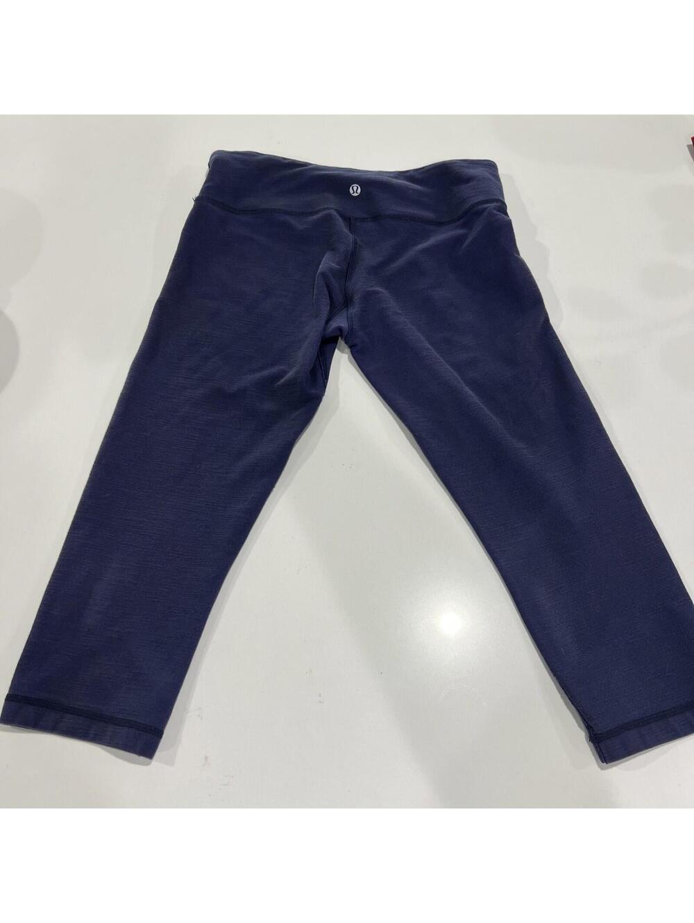 Lululemon Womena’s Wunder Under Leggings, Size 8, Blue